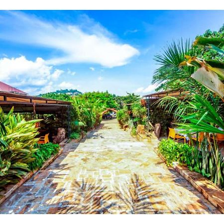 อัฟริกัน ทริบ โฮเต็ล Hotel คัมพาลา ภายนอก รูปภาพ