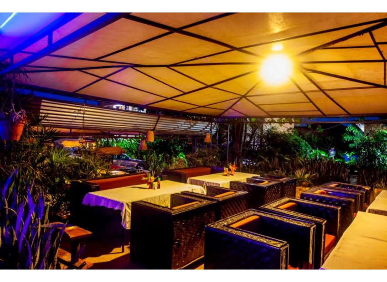 อัฟริกัน ทริบ โฮเต็ล Hotel คัมพาลา ภายนอก รูปภาพ