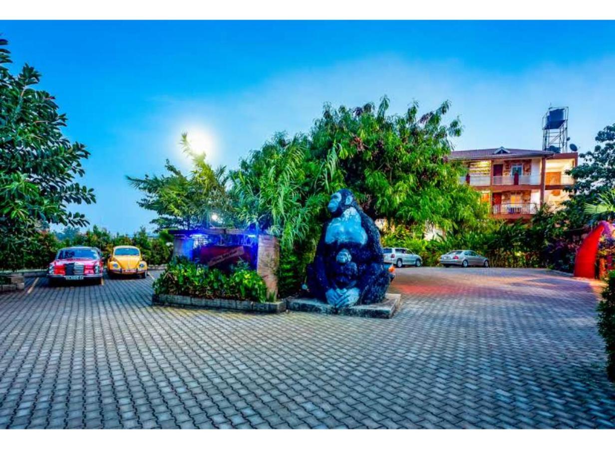 อัฟริกัน ทริบ โฮเต็ล Hotel คัมพาลา ภายนอก รูปภาพ